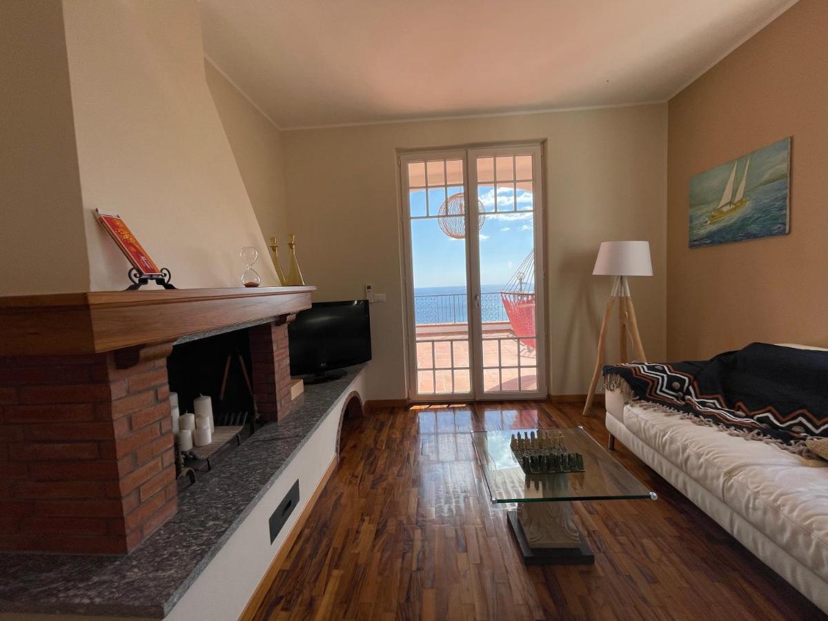 Sotto Le Stelle ...Il Mare Hotel Pietra Ligure Ngoại thất bức ảnh