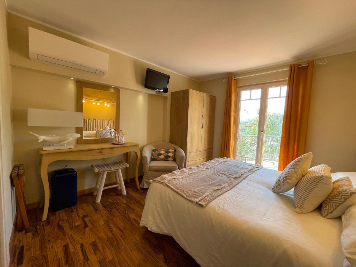 Sotto Le Stelle ...Il Mare Hotel Pietra Ligure Ngoại thất bức ảnh