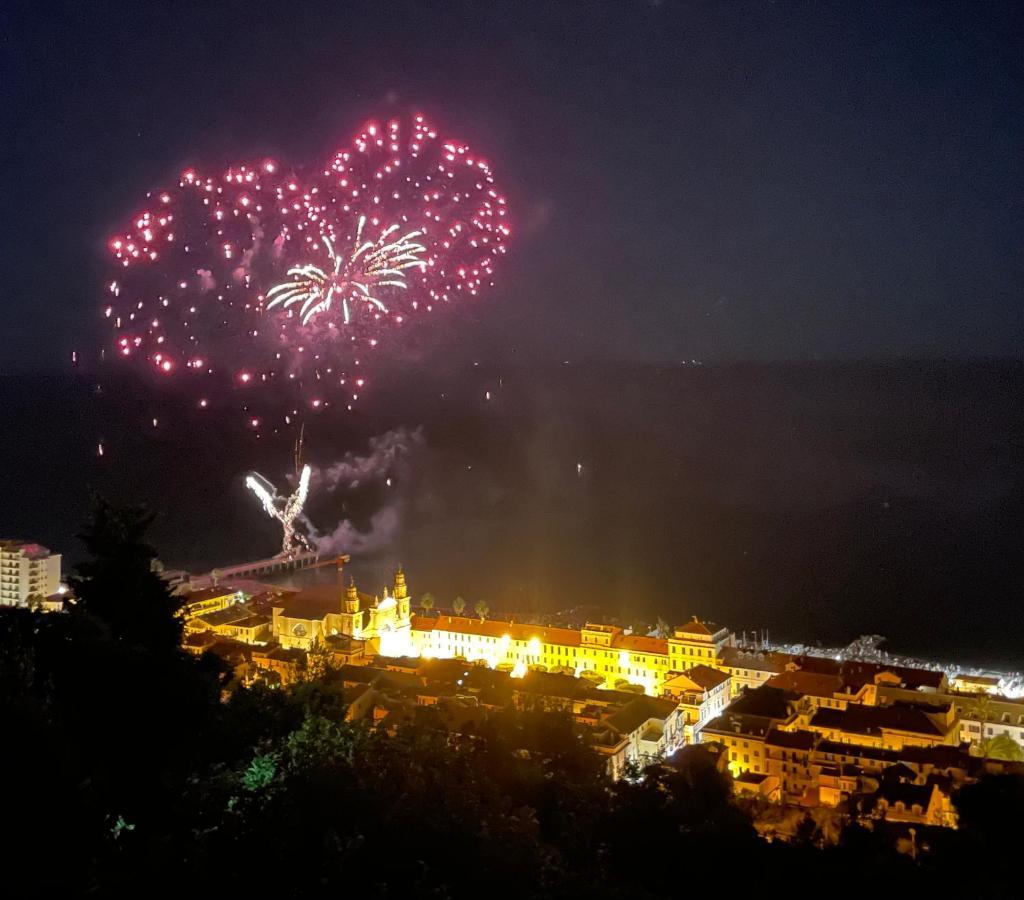 Sotto Le Stelle ...Il Mare Hotel Pietra Ligure Ngoại thất bức ảnh