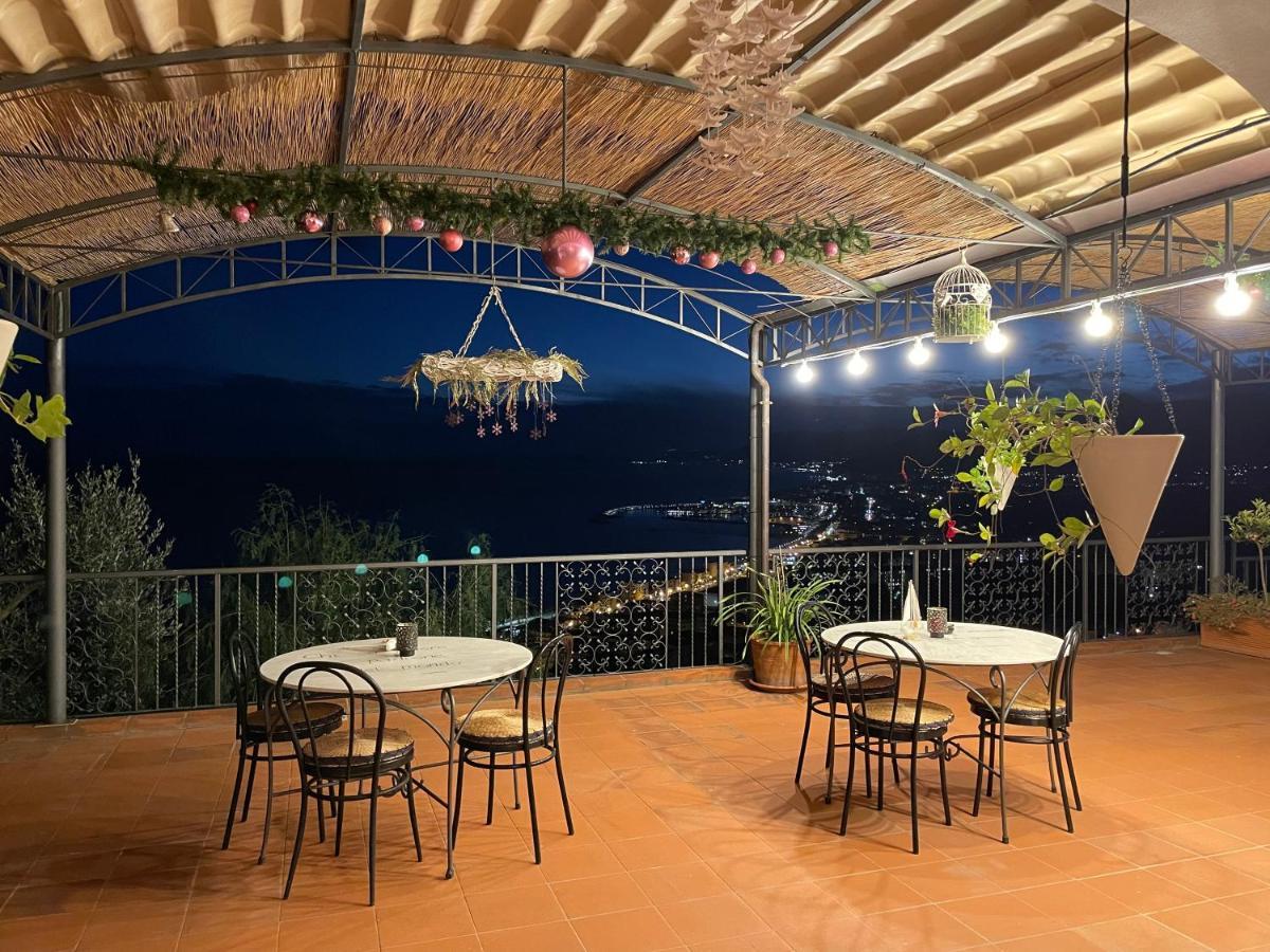 Sotto Le Stelle ...Il Mare Hotel Pietra Ligure Ngoại thất bức ảnh